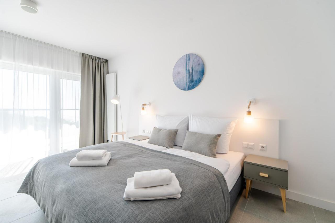 Aquamarina Prima Holiday Studios By The Beach By Noclegi Renters Мендзыздрое Экстерьер фото