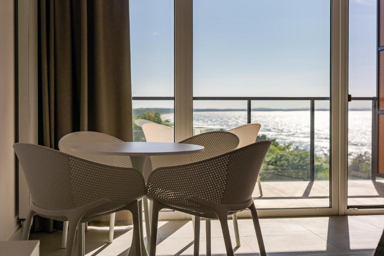 Aquamarina Prima Holiday Studios By The Beach By Noclegi Renters Мендзыздрое Экстерьер фото