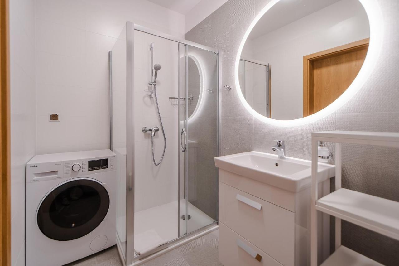 Aquamarina Prima Holiday Studios By The Beach By Noclegi Renters Мендзыздрое Экстерьер фото