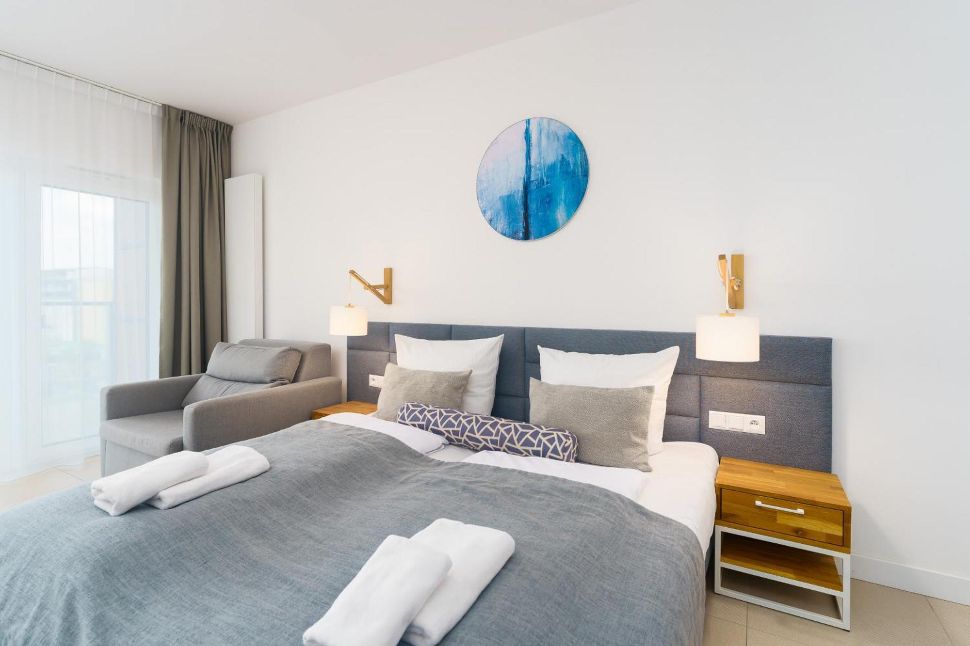 Aquamarina Prima Holiday Studios By The Beach By Noclegi Renters Мендзыздрое Экстерьер фото