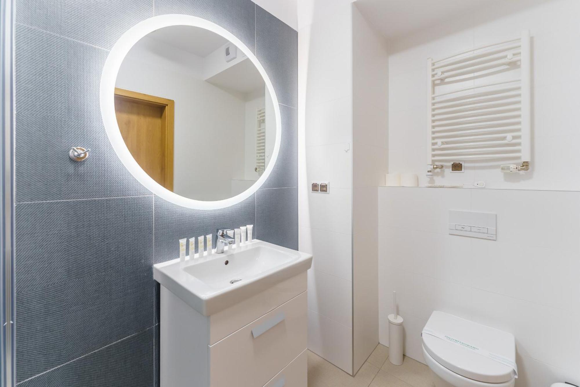 Aquamarina Prima Holiday Studios By The Beach By Noclegi Renters Мендзыздрое Экстерьер фото