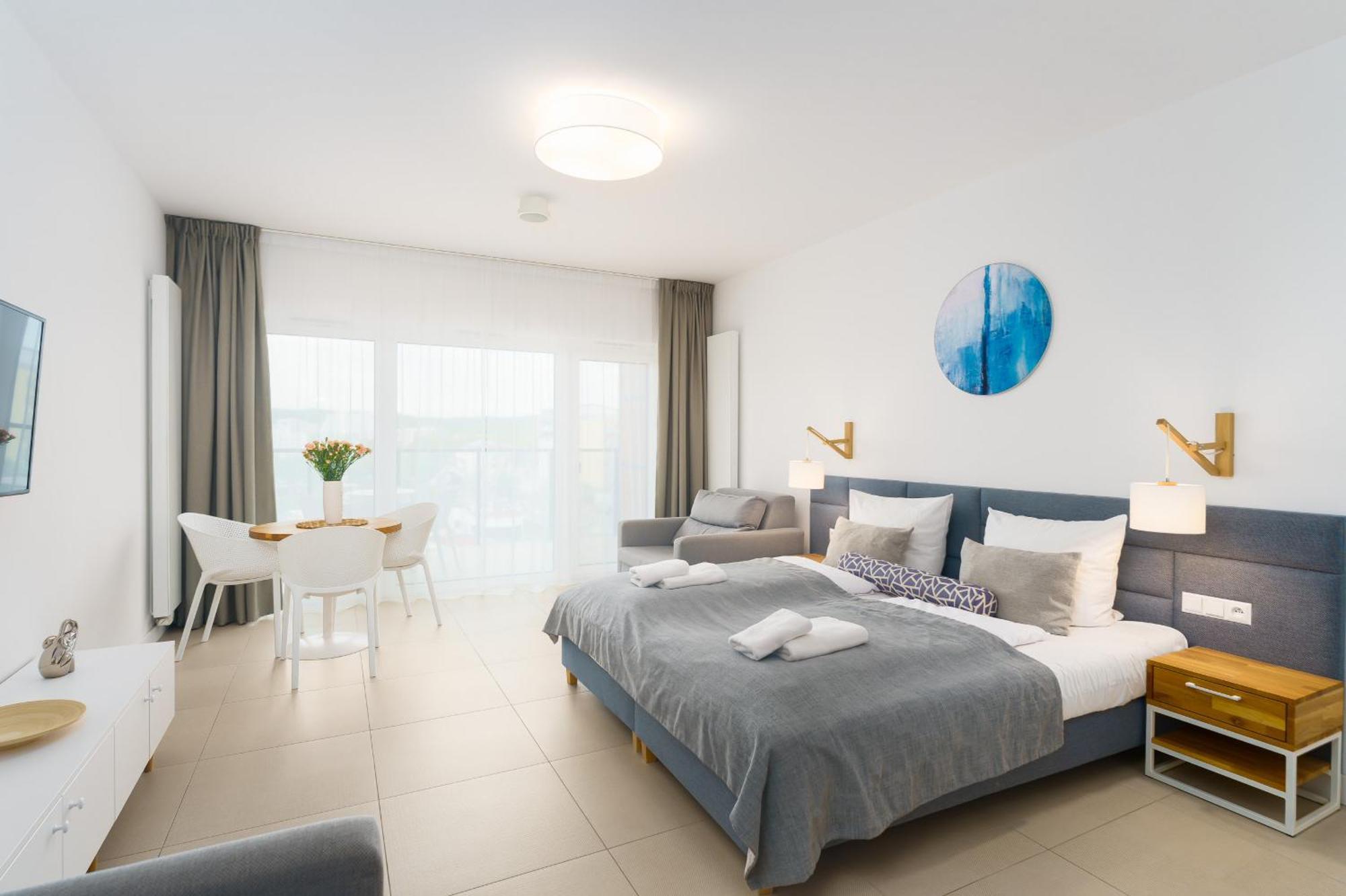 Aquamarina Prima Holiday Studios By The Beach By Noclegi Renters Мендзыздрое Экстерьер фото