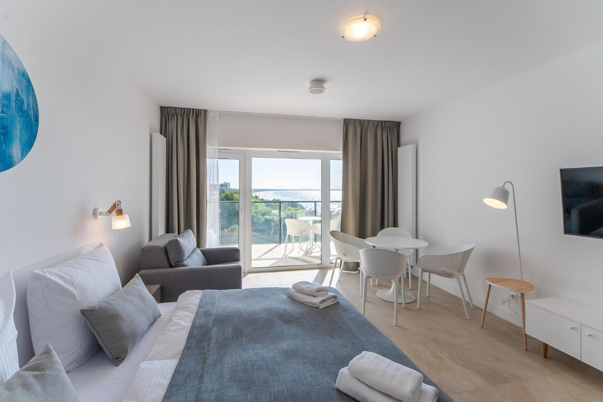 Aquamarina Prima Holiday Studios By The Beach By Noclegi Renters Мендзыздрое Экстерьер фото