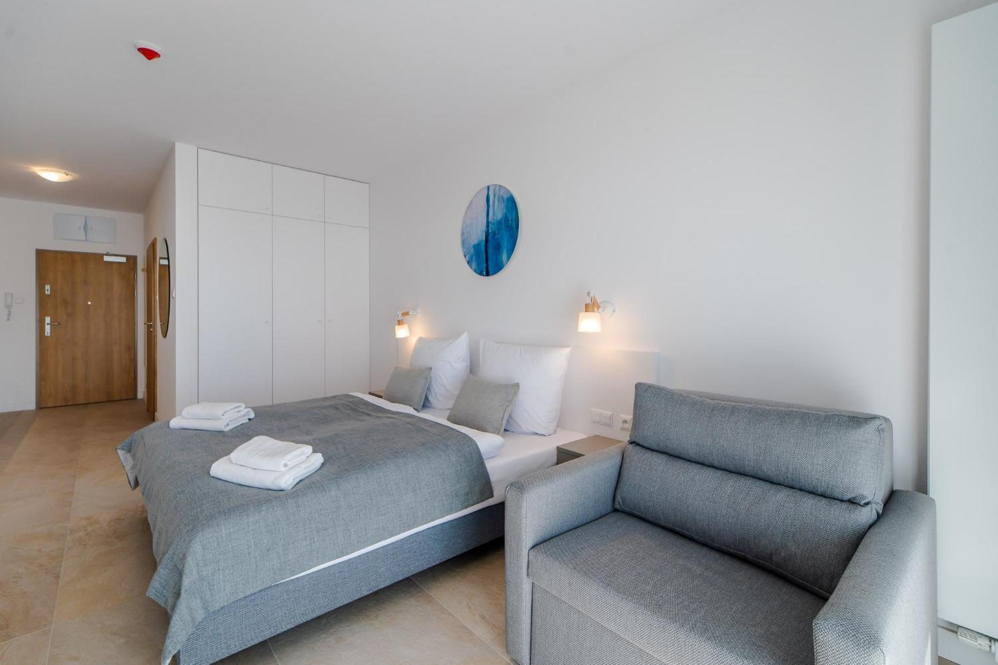 Aquamarina Prima Holiday Studios By The Beach By Noclegi Renters Мендзыздрое Экстерьер фото