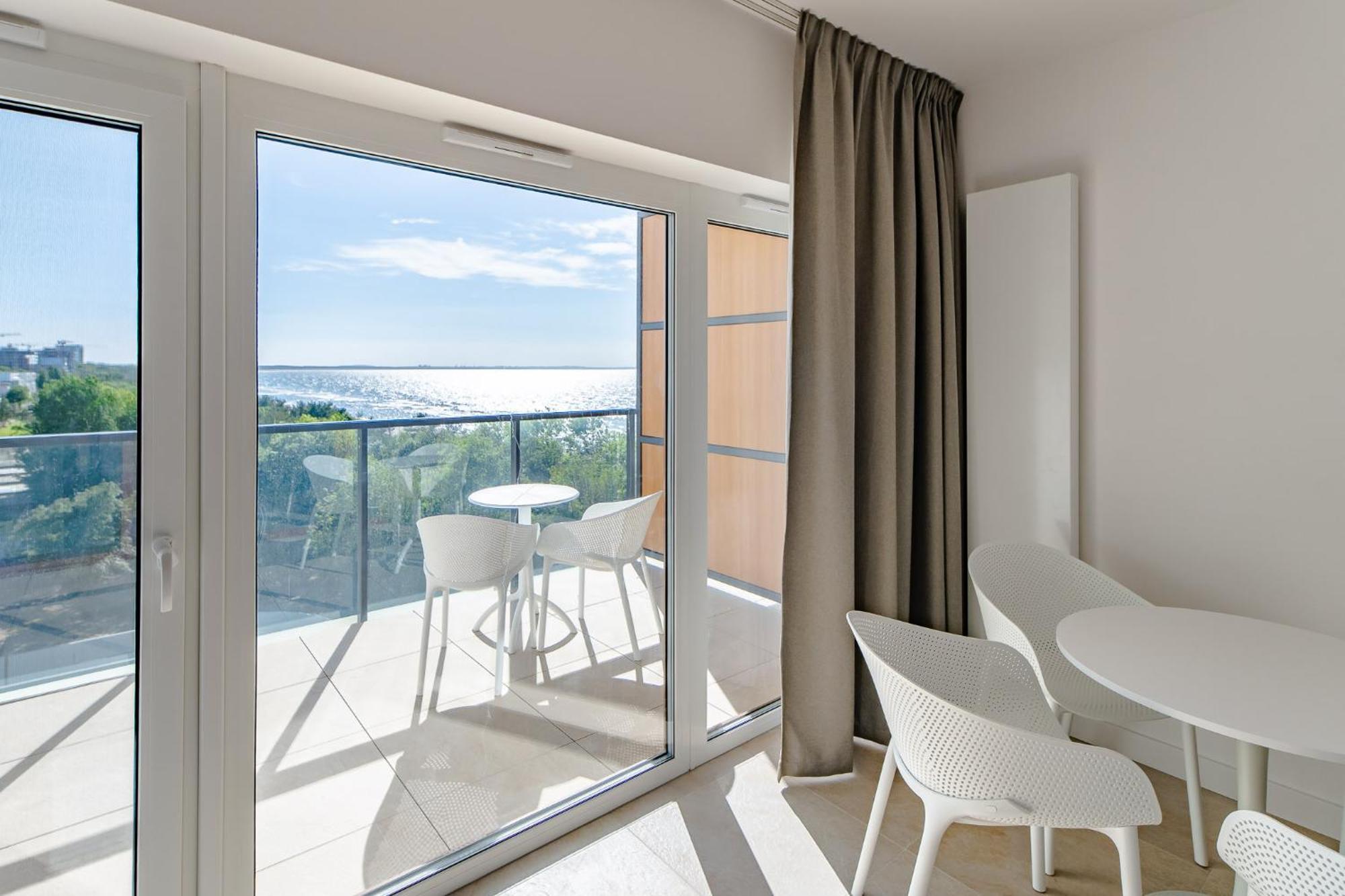 Aquamarina Prima Holiday Studios By The Beach By Noclegi Renters Мендзыздрое Экстерьер фото